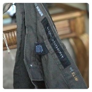MARC ANTHONY MEN JEANS: DARK/ARMY GREEN